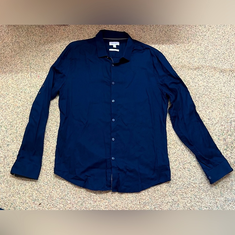 Men’s Calvin Klein long sleeve dress shirt